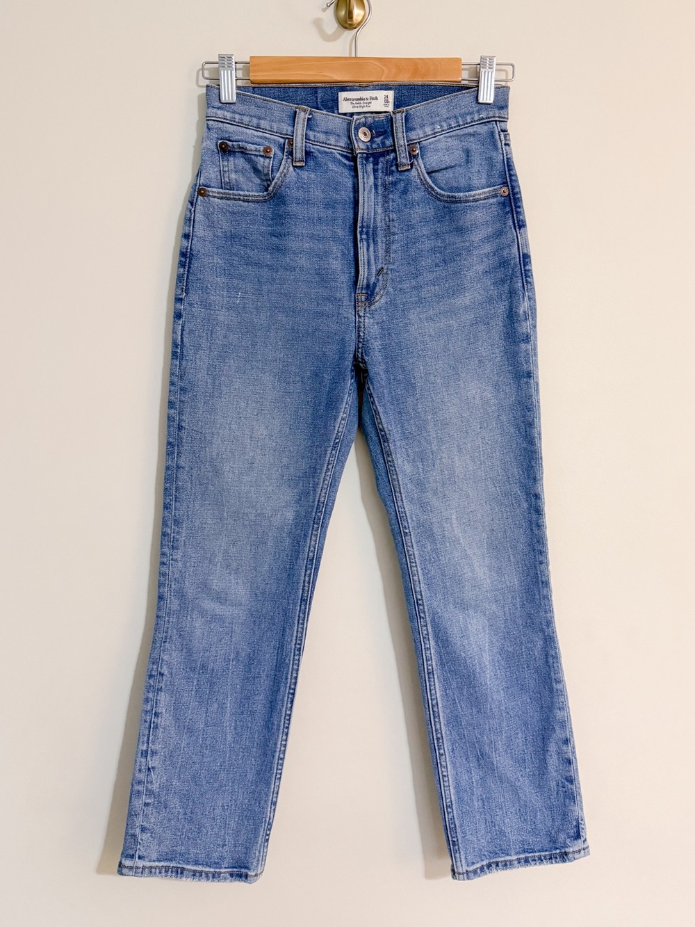 Abercrombie Ankle Straight Leg Jeans 24S